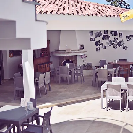 Apartment Metin Residences